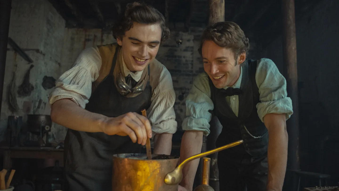 На фото: Тоби Регбо и Гарри Гилби, «The Cadburys»