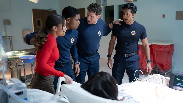 Фото к новости о сериале «9-1-1»