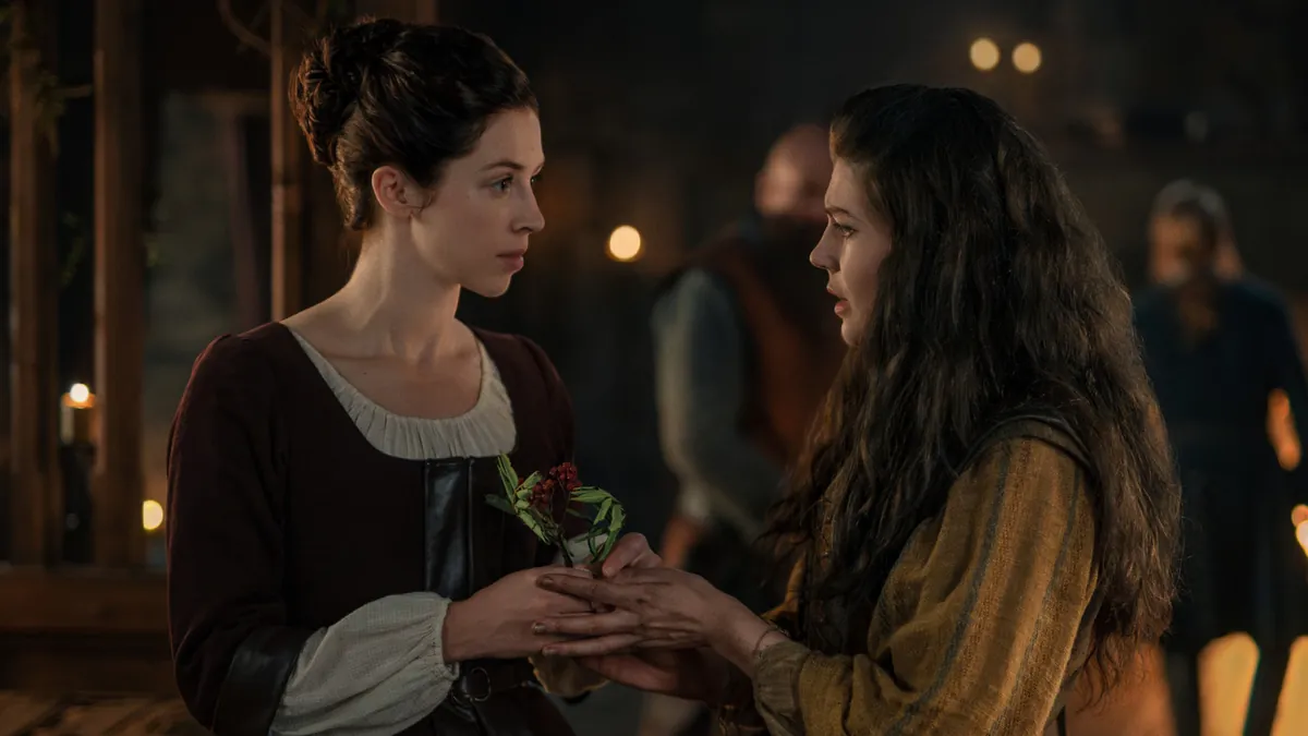 Джулия узнает шокирующие новости в сериале «Чужестранка: Кровь от крови моей»