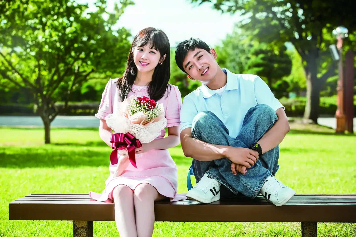 Кадр: «Go Back Couple»