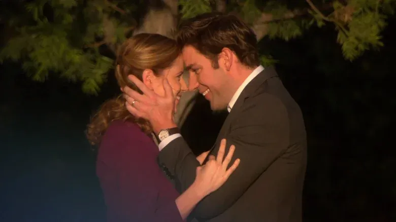 Кадр: «Jim Halpert and Pam Beesly»